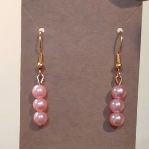 💚3/$20💚Handmade pink and gold pearl earrings